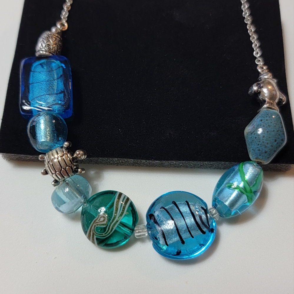 Beaded Chic Necklace Sealife Avon Signed SAQ Silver Tone Nautical Lampwork